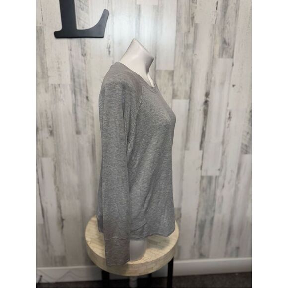 Eddie Bauer gray top - Picture 7 of 7